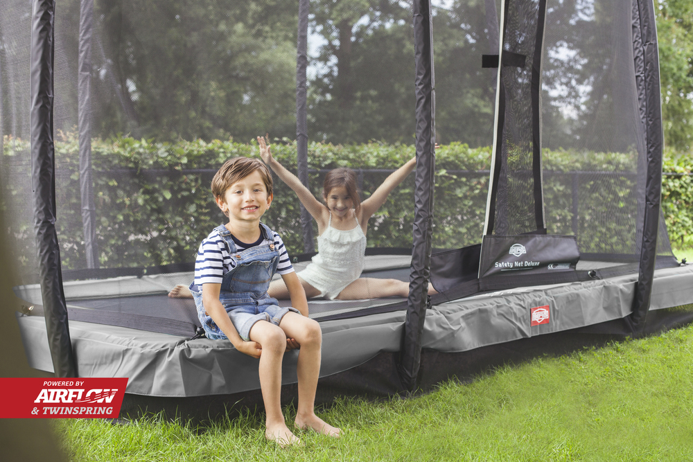 BERG Trampolin InGround ULTIM Champion Grey 330 + Sicherheitsnetz Deluxe (Ersatzteilarchiv) BERG Trampolin InGround ULTIM Champion Grey 330 + Sicherheitsnetz Deluxe (Ersatzteilarchiv)