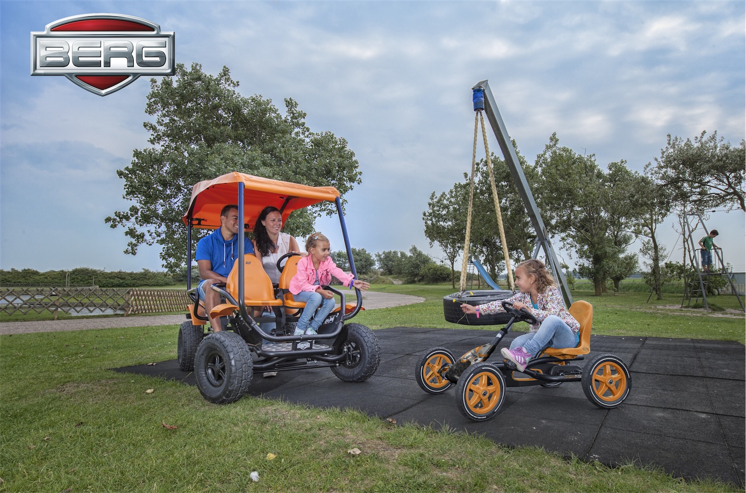 BERG Gokart E-Gran Tour Off-road 4-Sitzer (Ersatzteilarchiv) BERG Gokart E-Gran Tour Off-road 4-Sitzer (Ersatzteilarchiv)